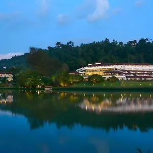 cinnamon-citadel-kandy.kandyhotelsnow.com/
