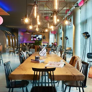 *** Отель Moxy Paris Charles De Gaulle Airport Франция